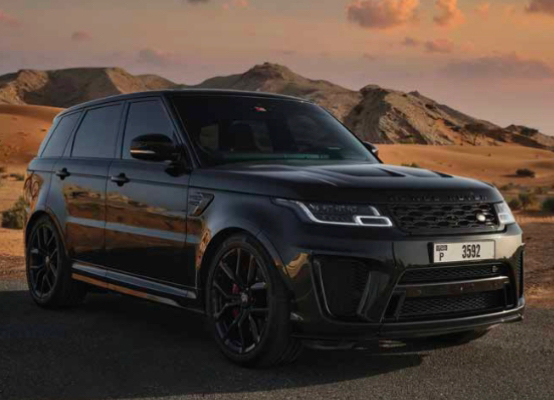 Range Rover SVR 1600 AED Day (color negro)