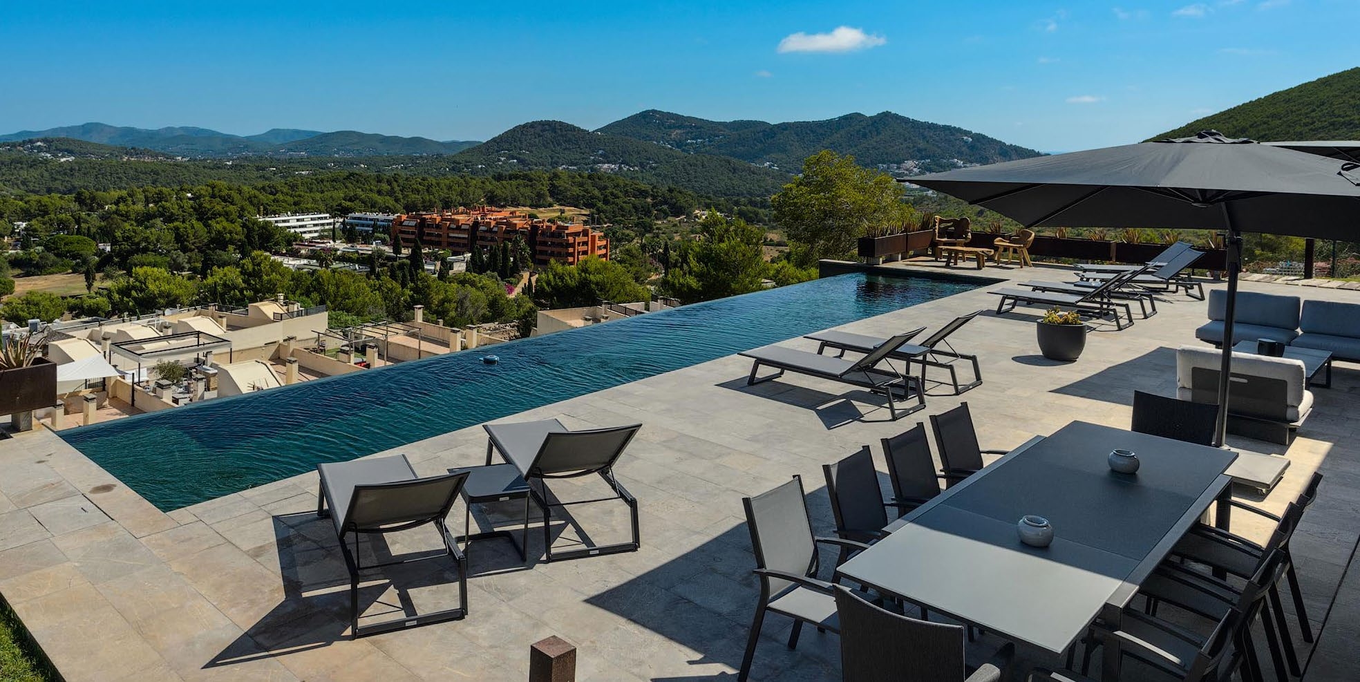Alquilar Villa Oasis en Ibiza | Akuna Project